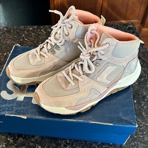 SAS Hi Country-X Hiking Boots for Women - Water Resistant size 9.5 new with box
